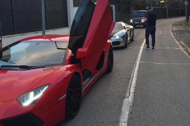 Benzema carros