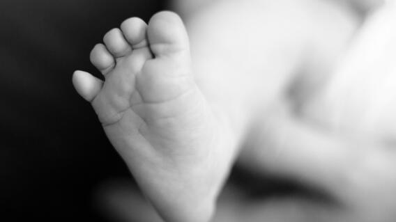 Encuentran cuerpo de un recién nacido en canal de aguas lluvias, en Cali