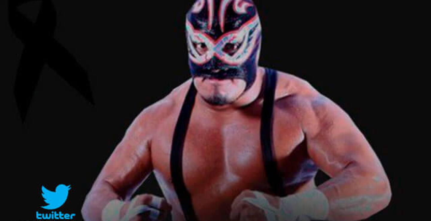 Twitter: @luchalibreaaa