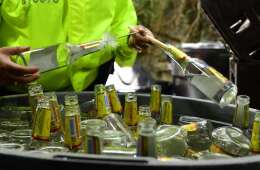 Incautan licor adulterado que iba a venderse en la Feria de las Flores: así cayó red criminal