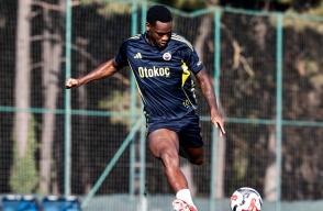 Jhon Durán, delantero del Fenerbahçe.