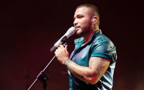 Emotiva reacción de Jessi Uribe tras recibir su primer premio internacional - LaKalle