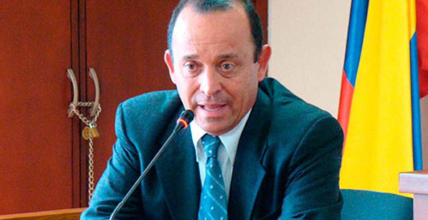 130217_santiago_uribe_0.jpg