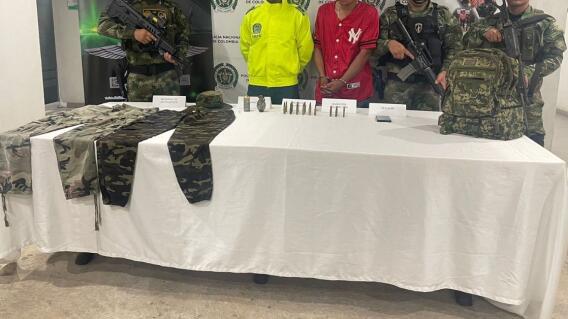 Capturan a cabecilla de las disidencias en Caquetá y autor de atentado a tienda D1 Capturan a cabecilla de las disidencias en Caquetá y autor de atentado a tienda D1