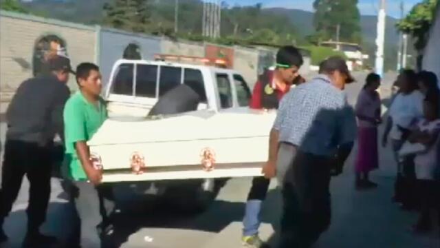 Se le llevaron el muerto a una familia en pleno velorio