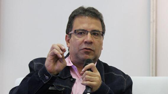 Imputan a Alberto Salcedo Ramos Imputan a Alberto Salcedo Ramos