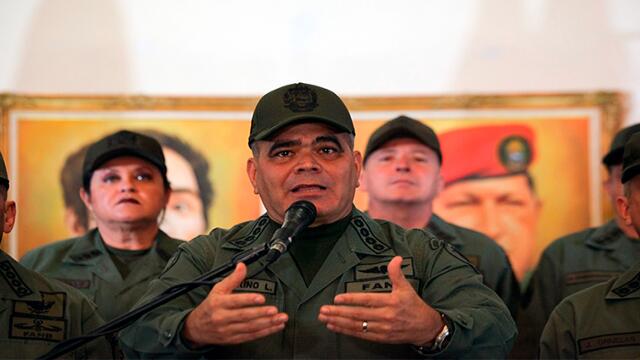 Estamos dispuestos a morir para defender la Constitución: Ejército venezolano respalda a Maduro