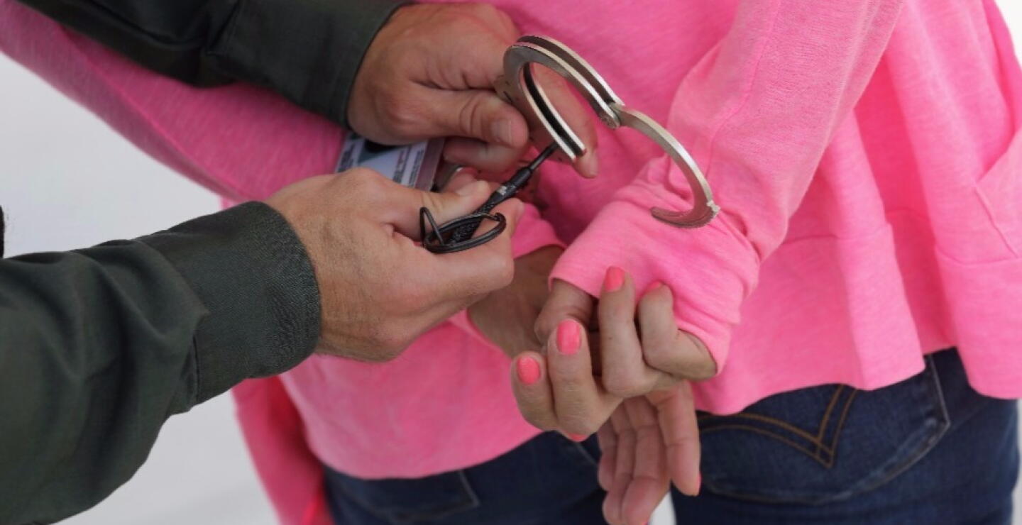 296461_mujer_detenida_-afp.jpg